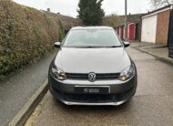 VOLKSWAGEN POLO S