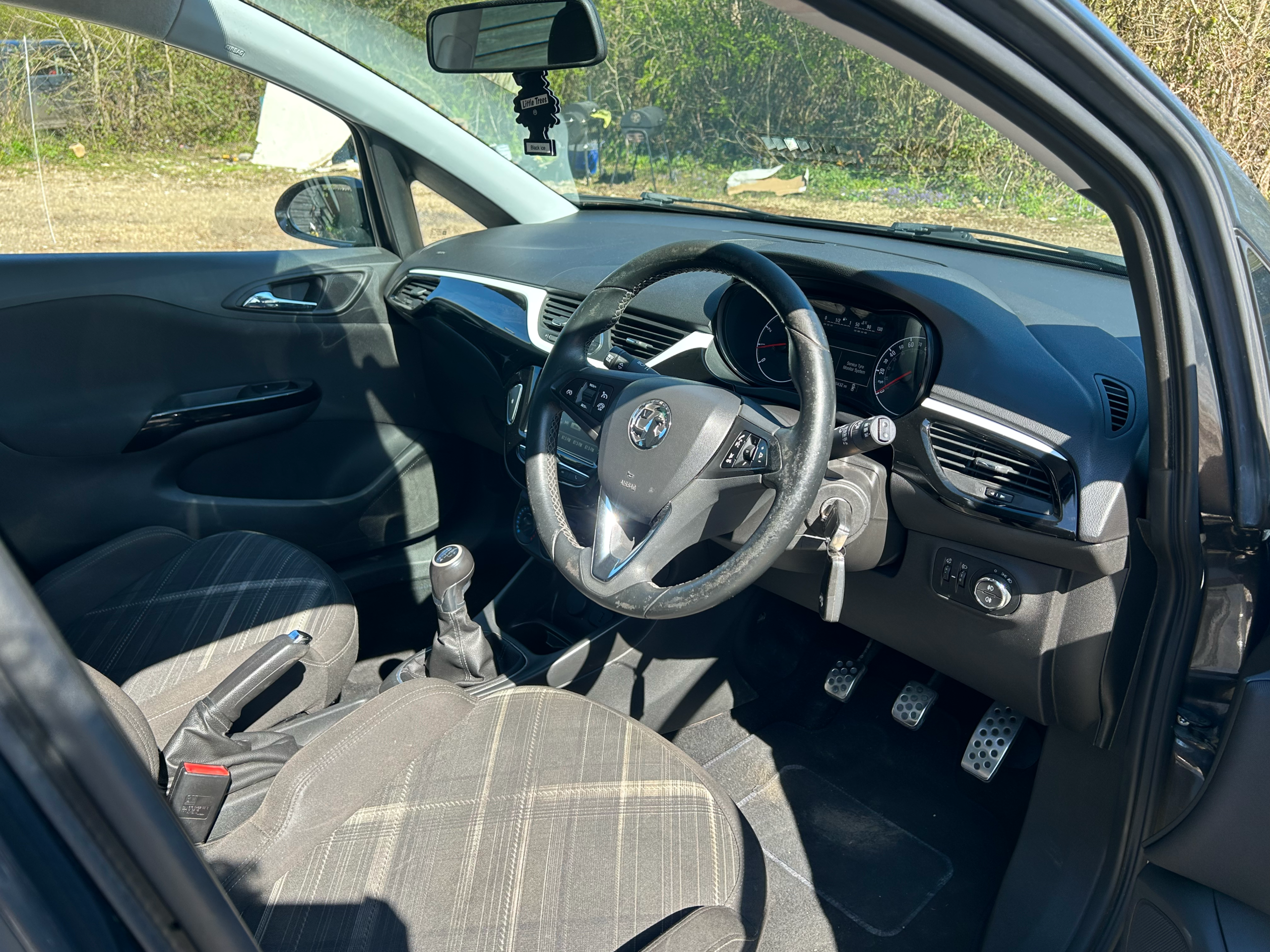 VAUXHALL CORSA LIMITED EDITION