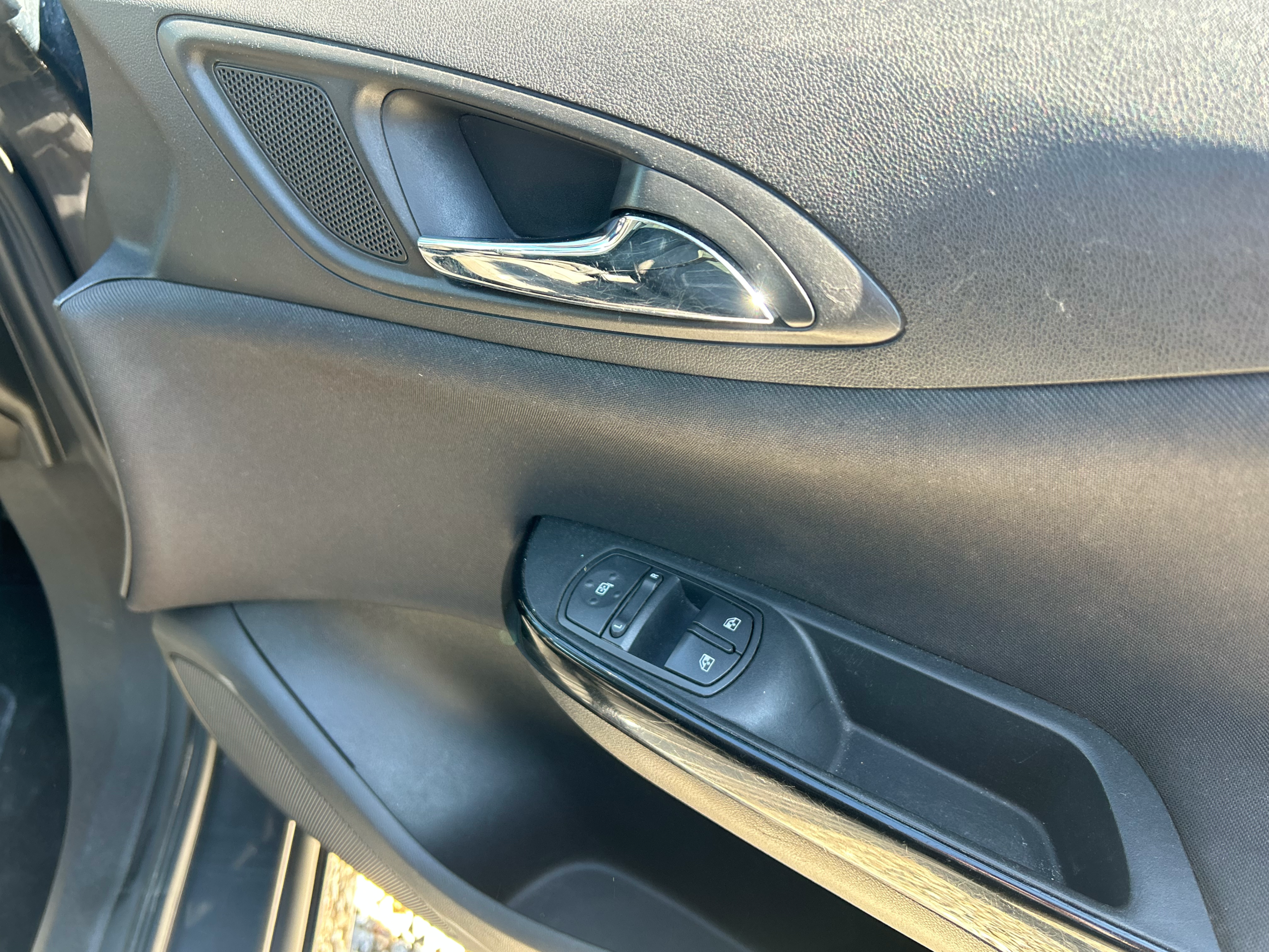 VAUXHALL CORSA LIMITED EDITION
