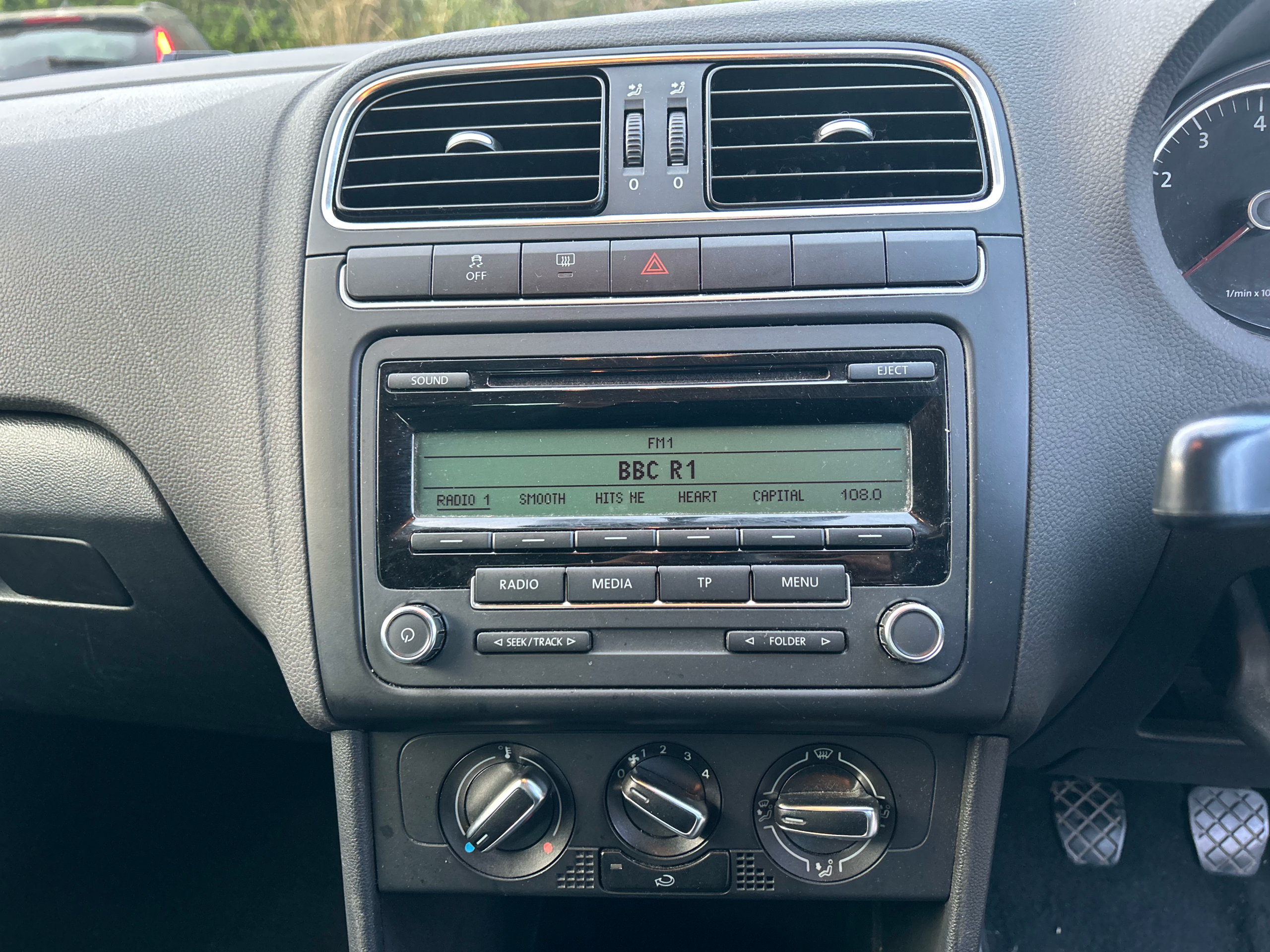 VOLKSWAGEN POLO MODA