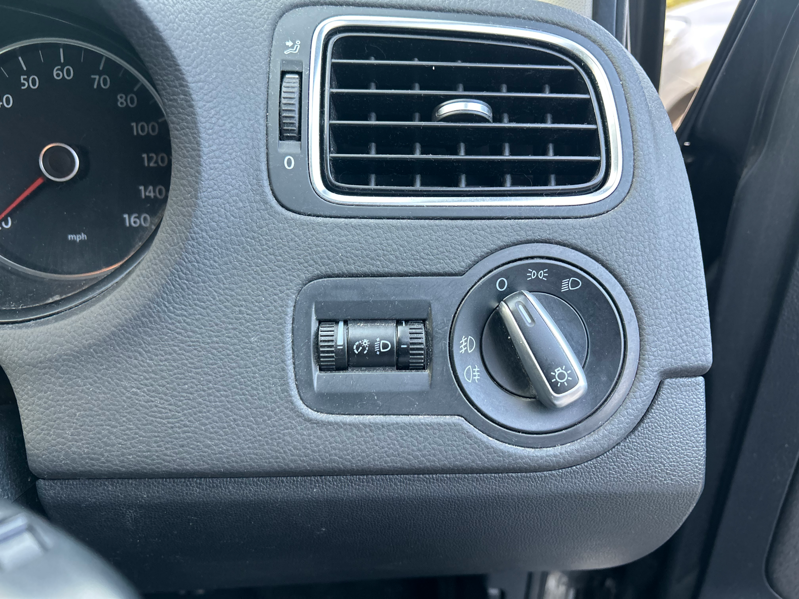 VOLKSWAGEN POLO MODA