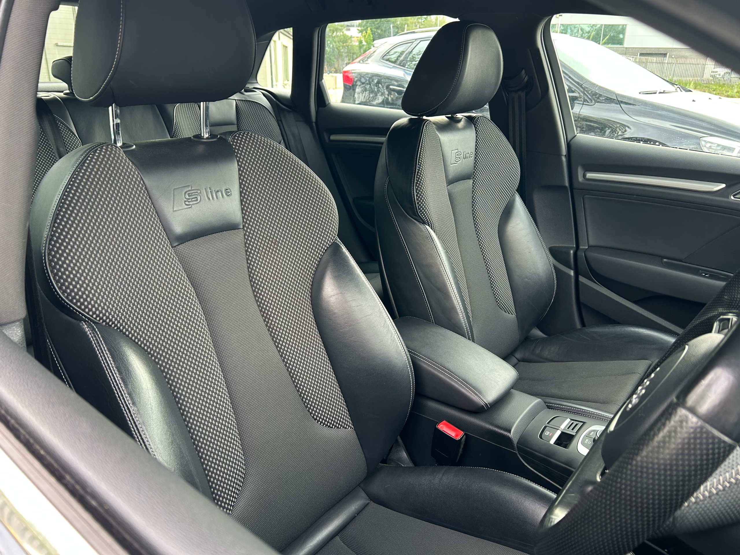 AUDI A3 S LINE