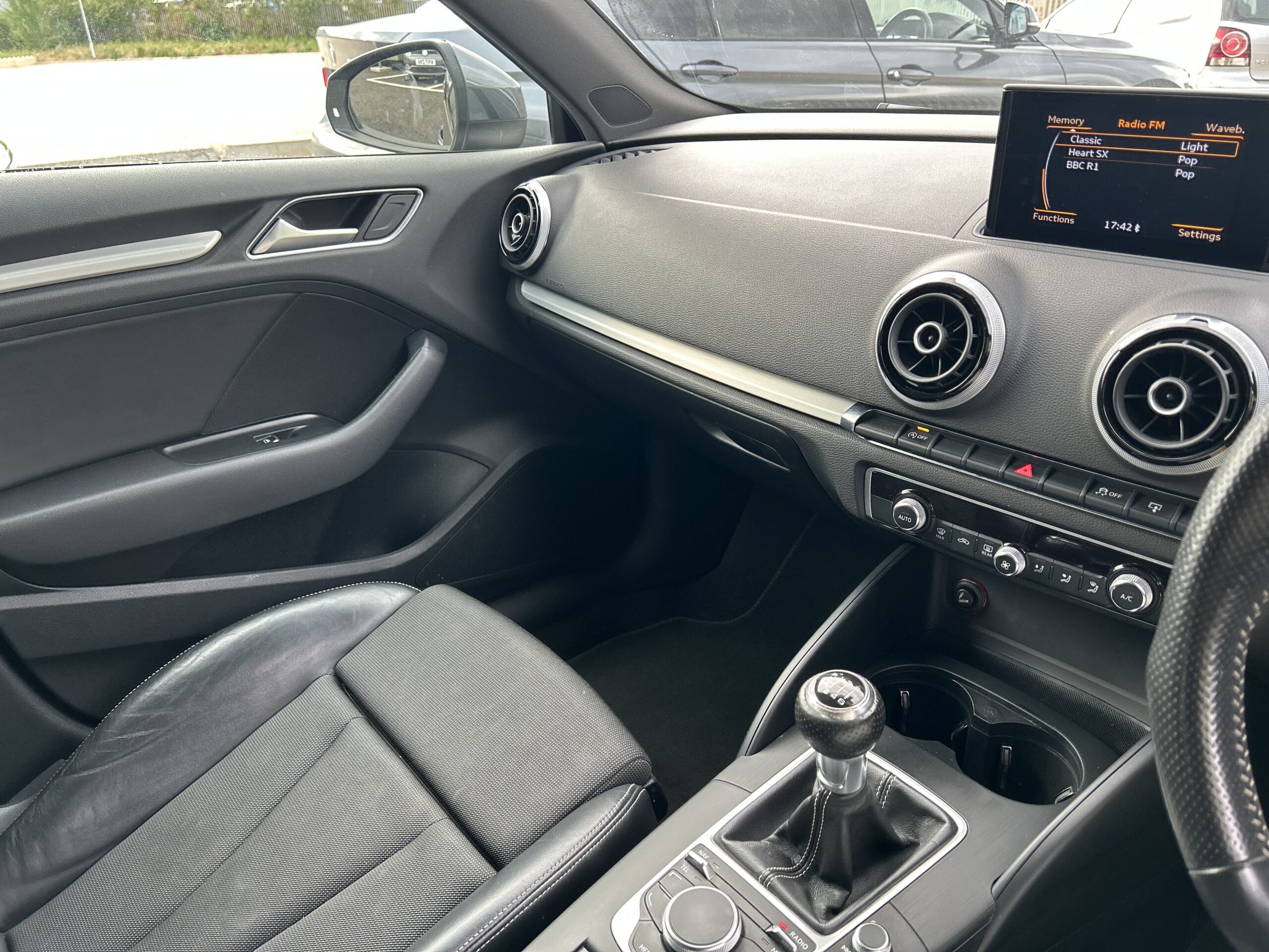 AUDI A3 S LINE