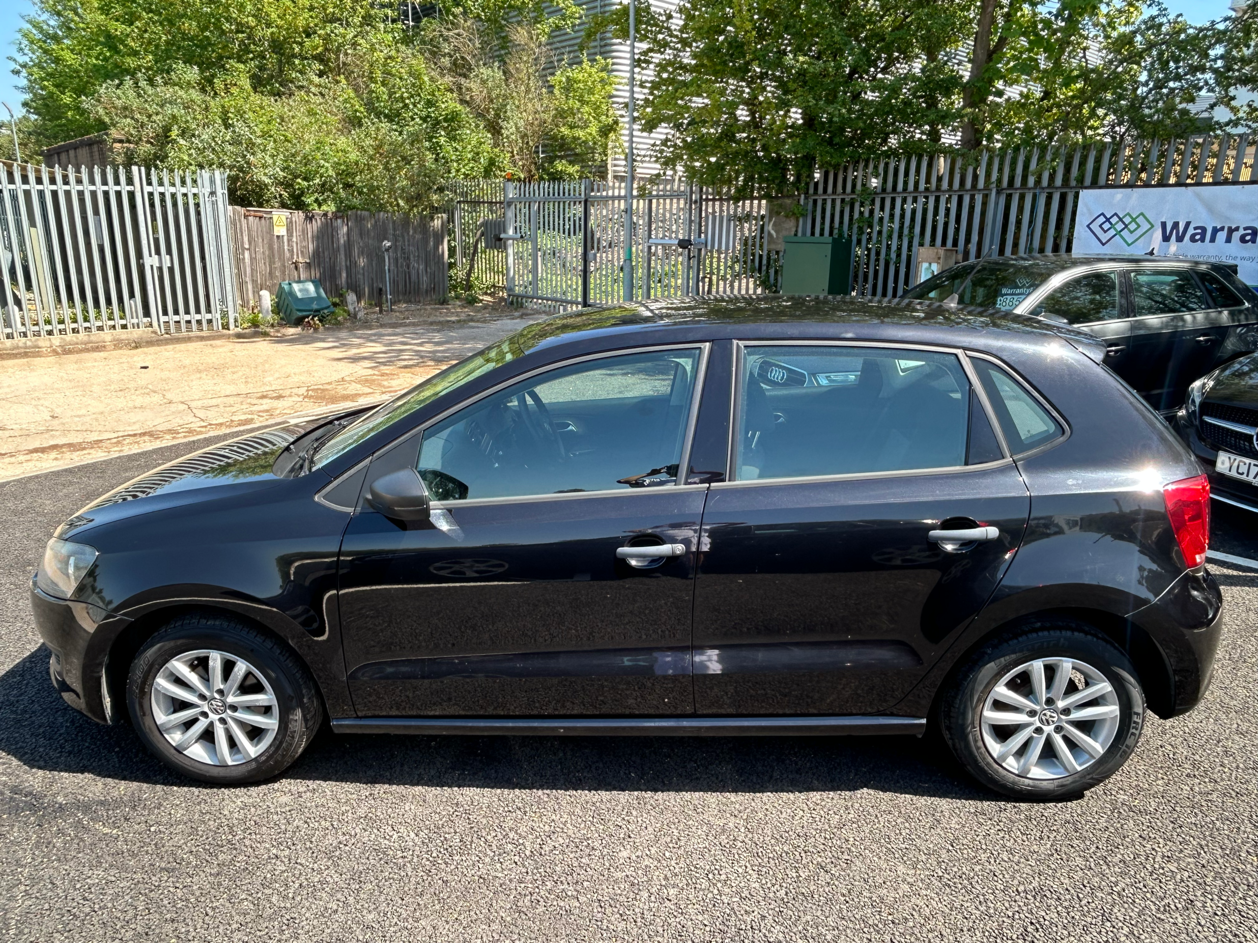 VOLKSWAGEN POLO S