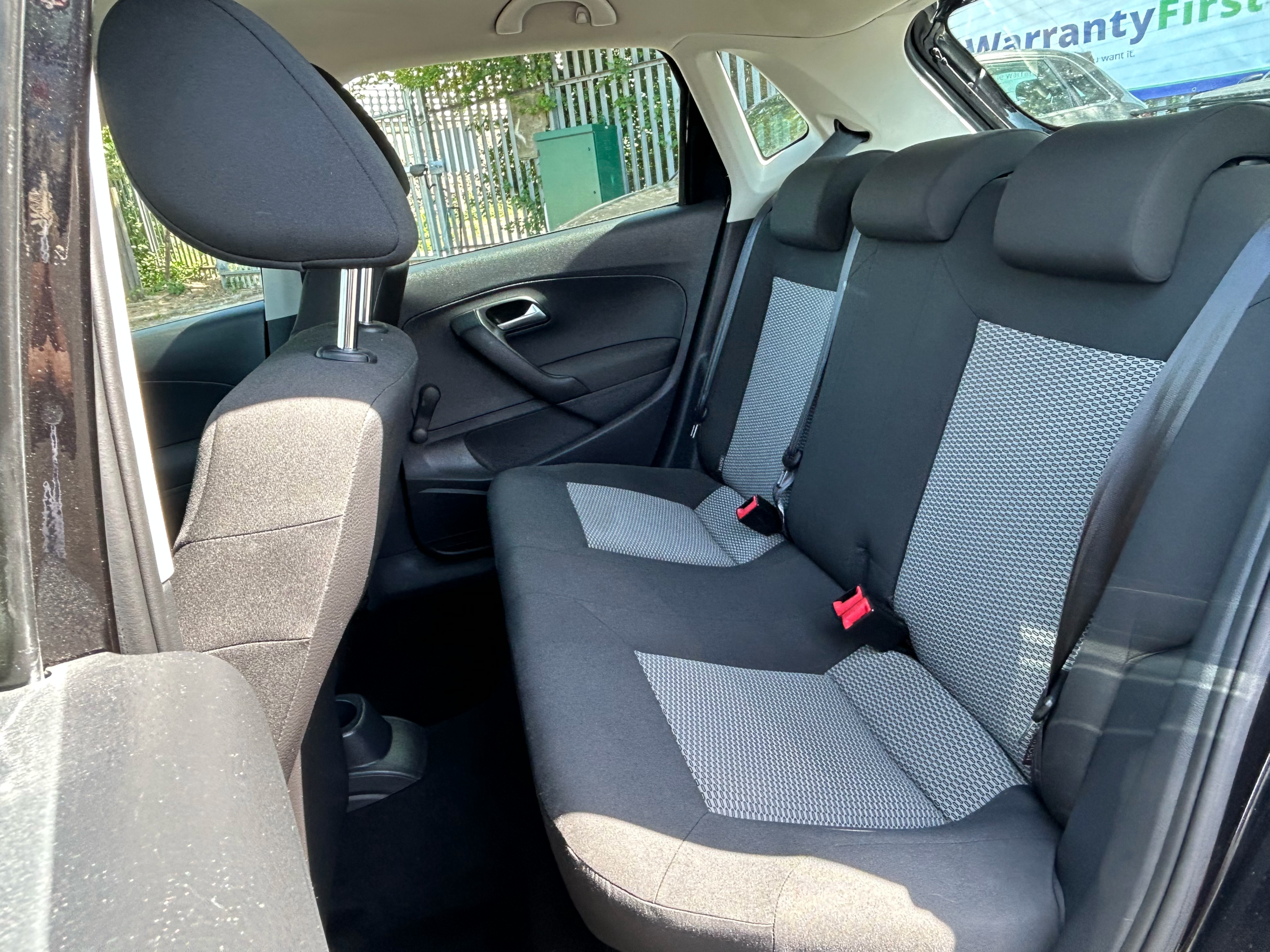 VOLKSWAGEN POLO S