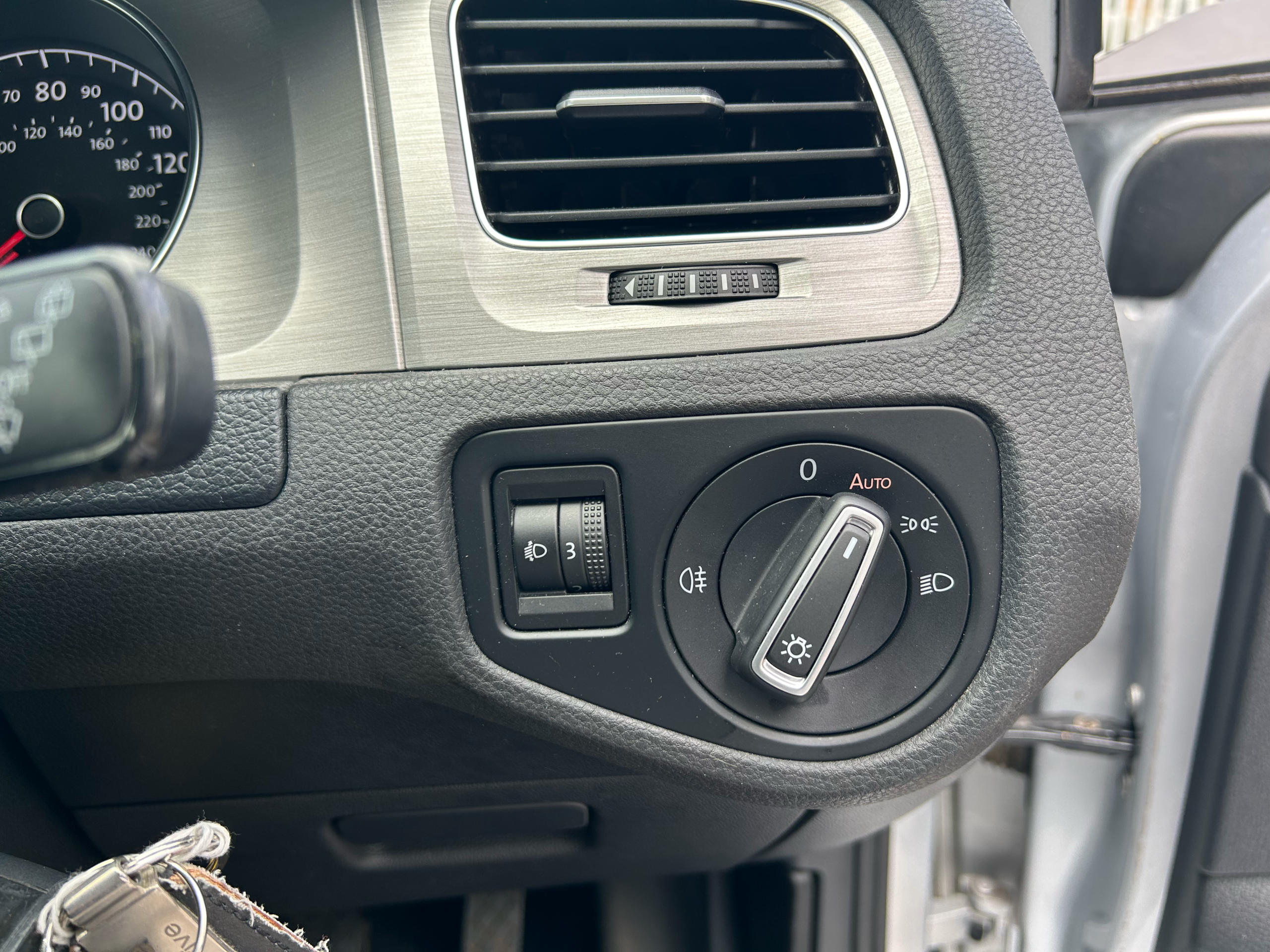 VOLKSWAGEN GOLF SE BLUEMOTION TECH