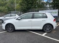Volkswagen Golf SE