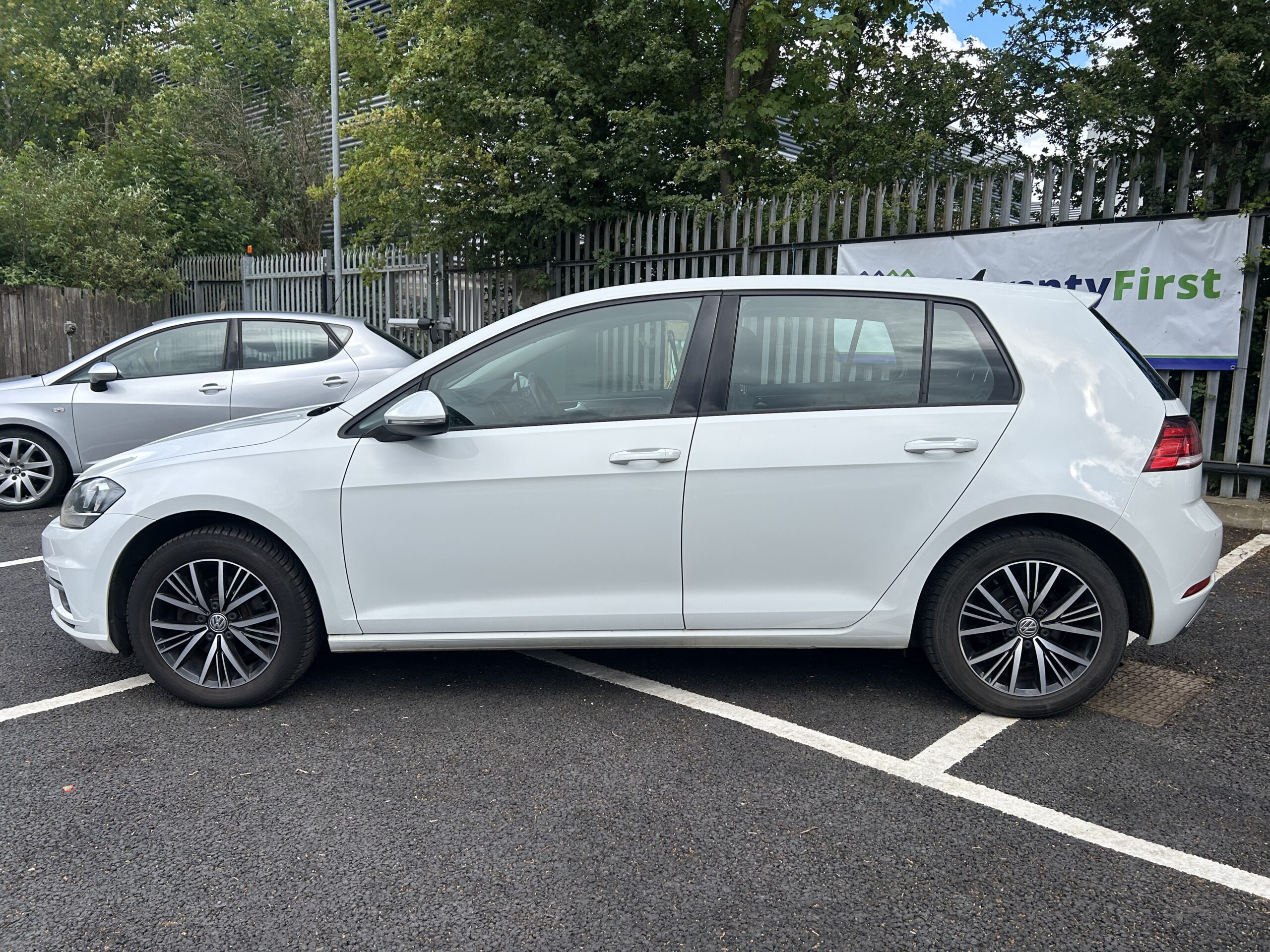 Volkswagen Golf SE