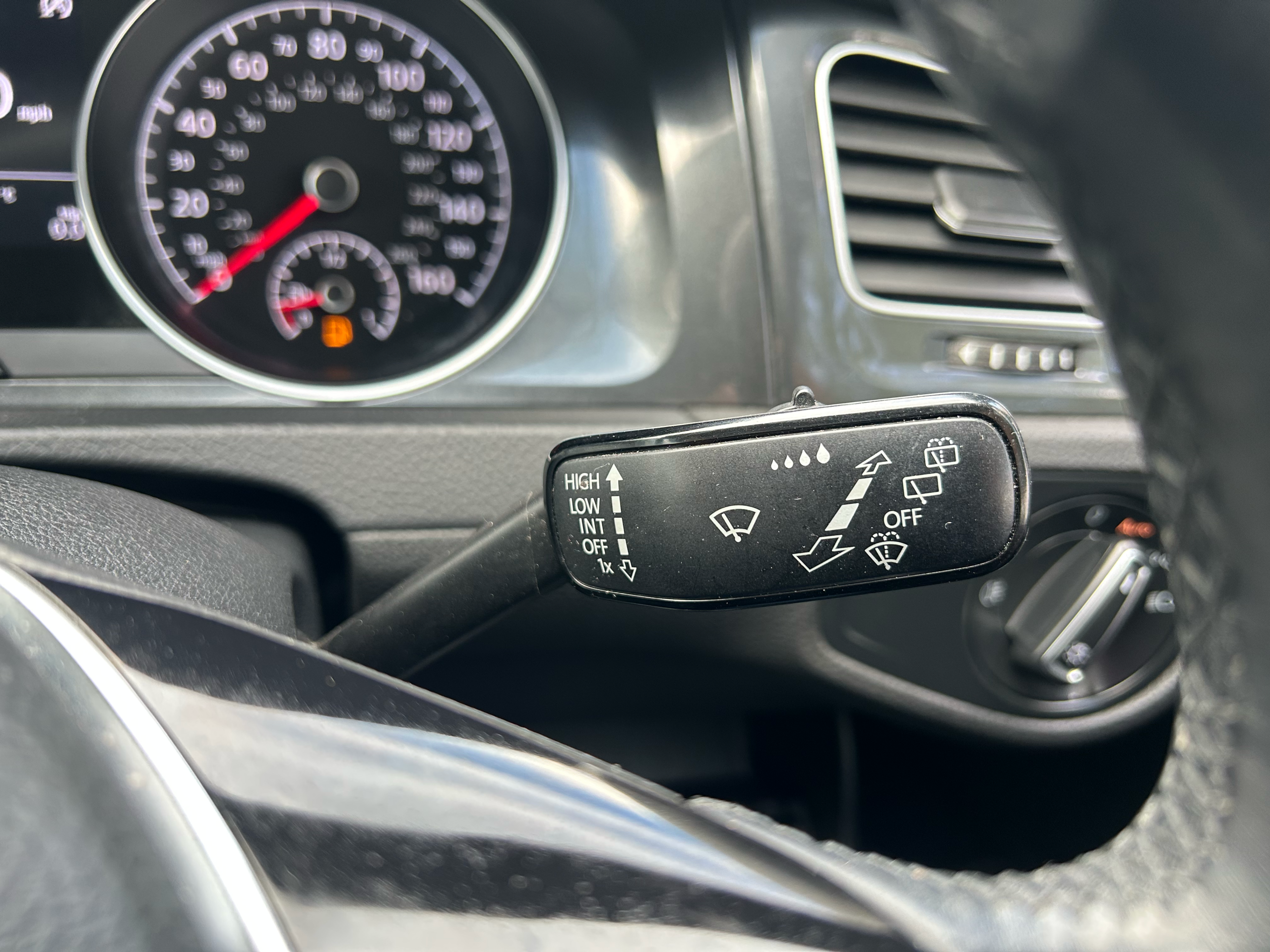 Volkswagen Golf SE