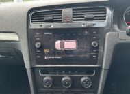 Volkswagen Golf SE