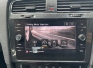 Volkswagen Golf SE