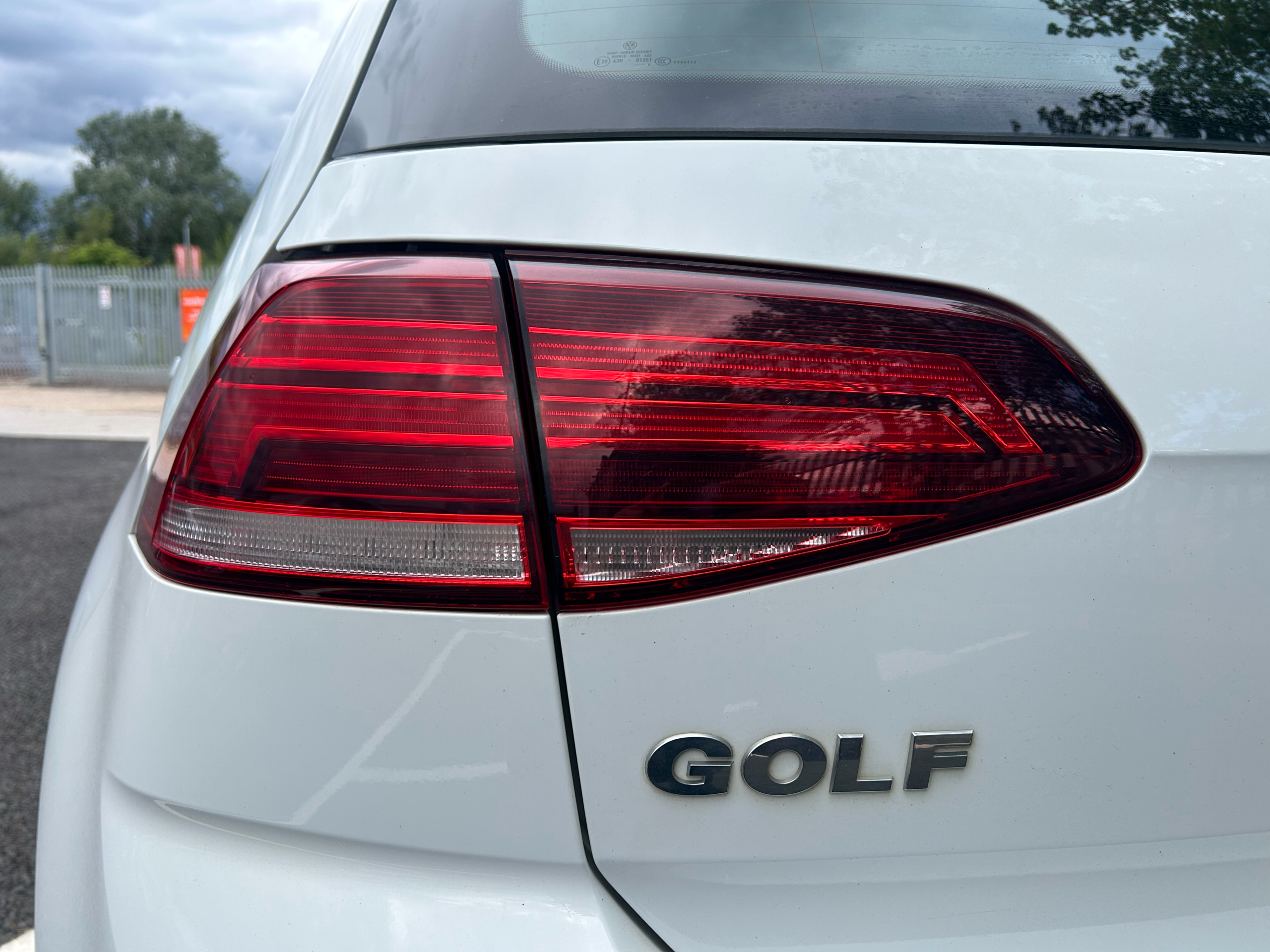 Volkswagen Golf SE