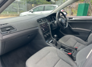 Volkswagen Golf SE
