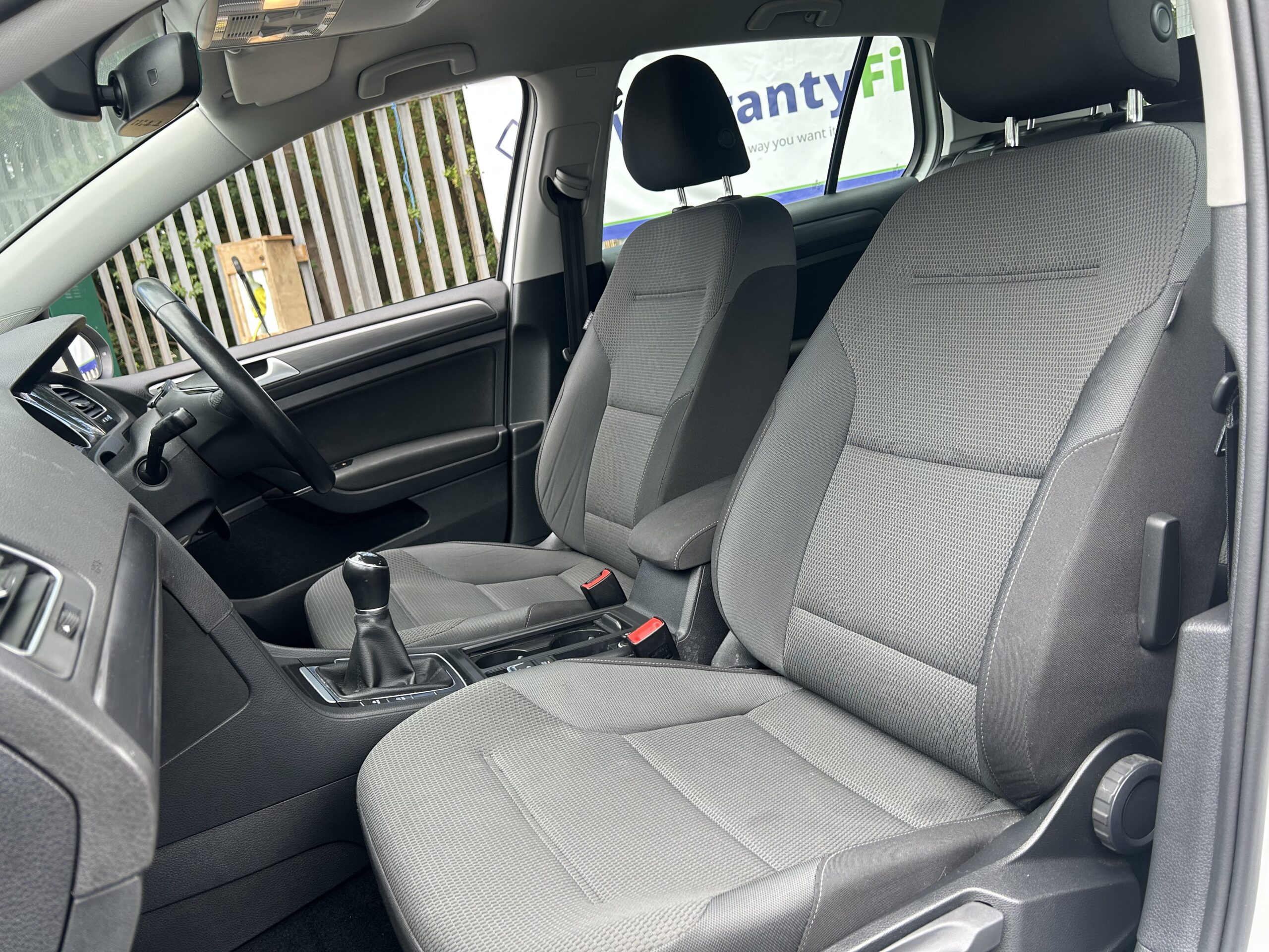 Volkswagen Golf SE