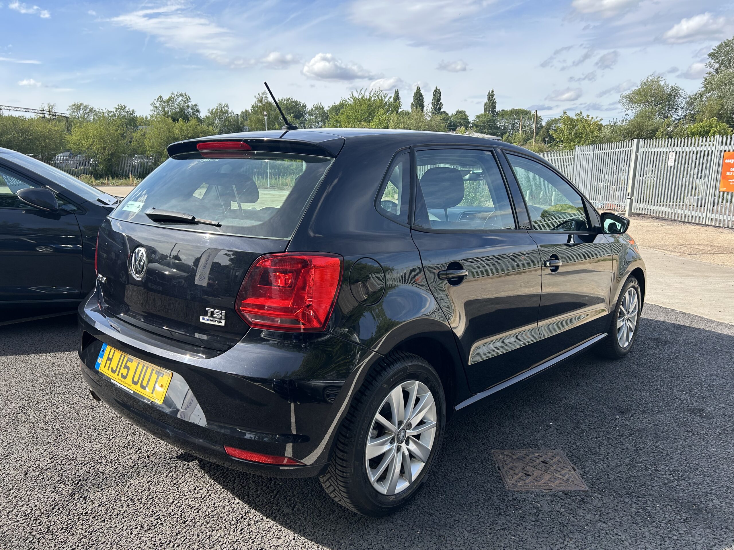 VOLKSWAGEN POLO SE