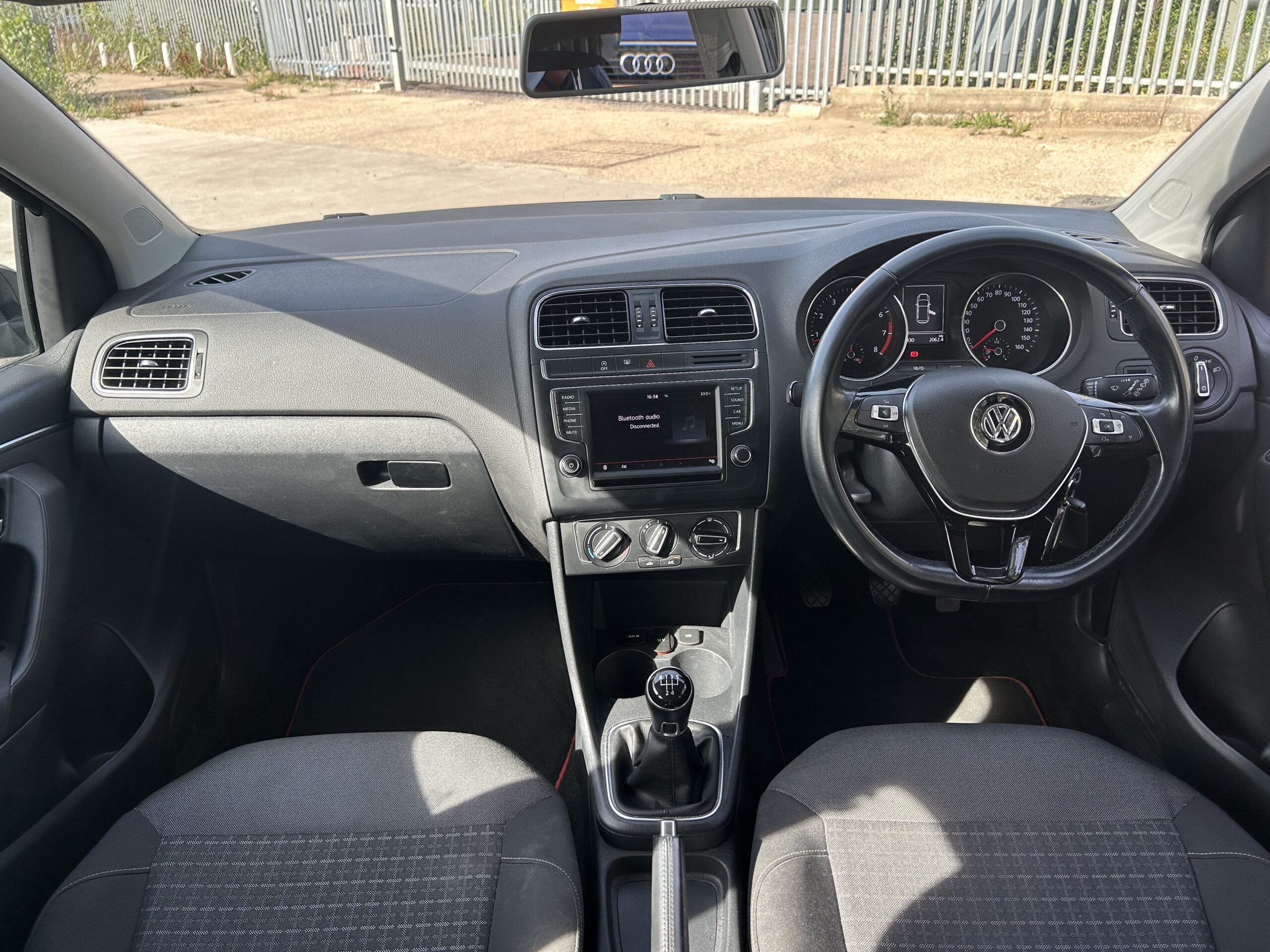 VOLKSWAGEN POLO SE