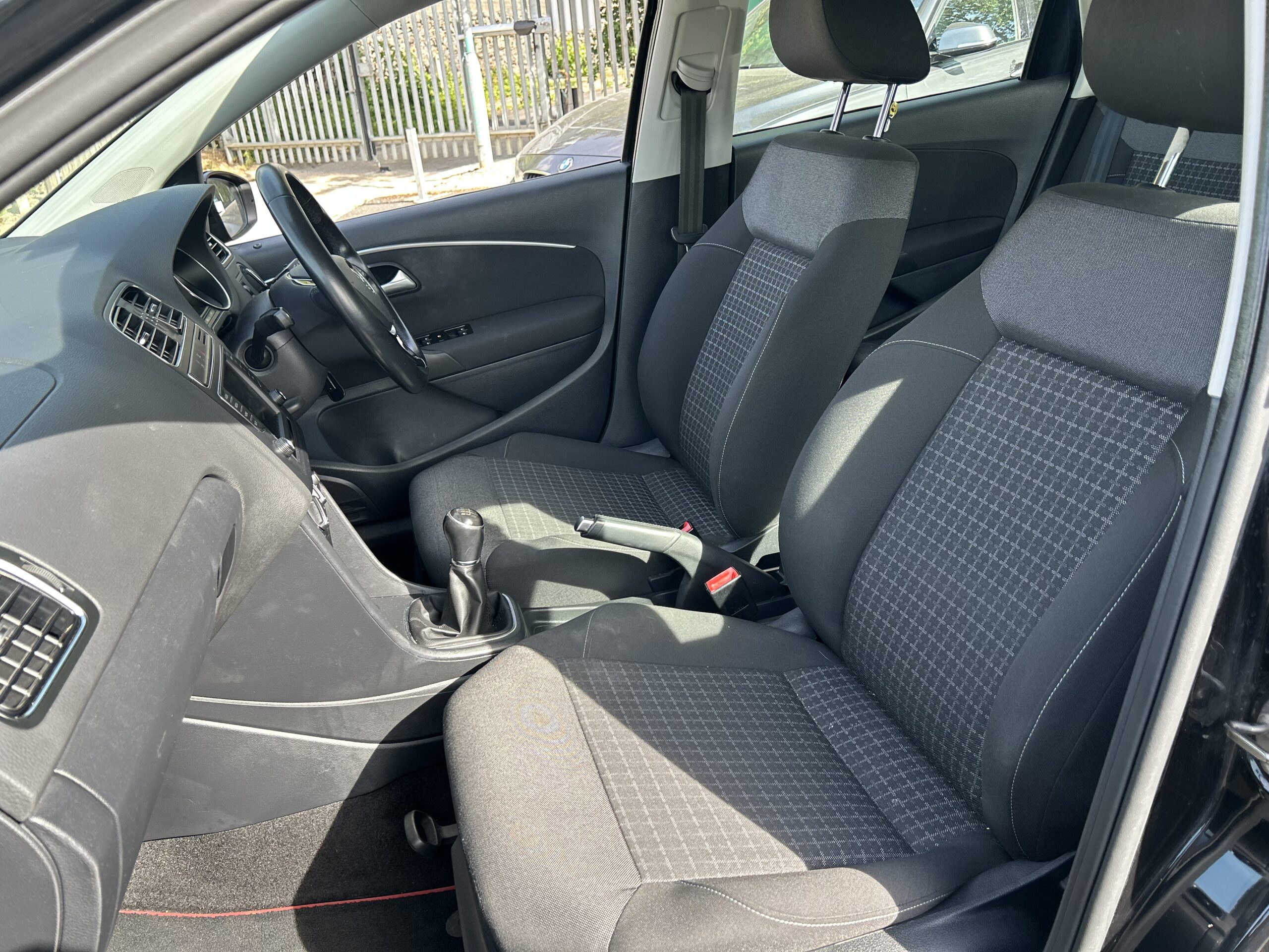 VOLKSWAGEN POLO SE