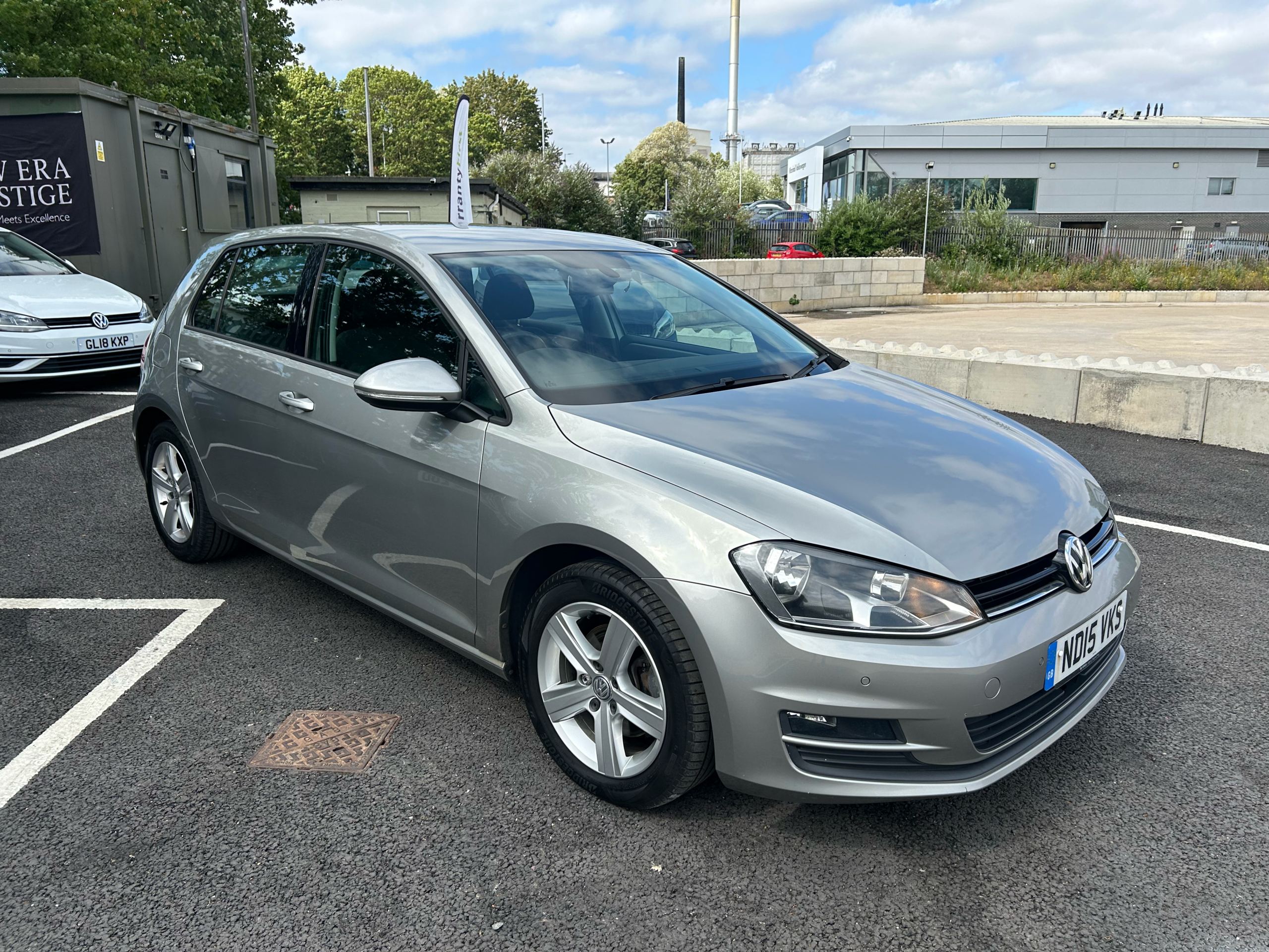 VOLKSWAGEN GOLF MATCH
