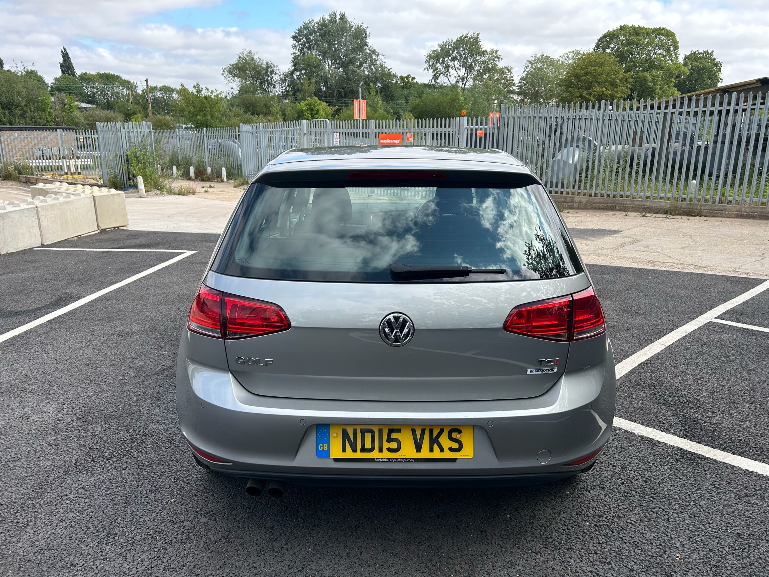 VOLKSWAGEN GOLF MATCH