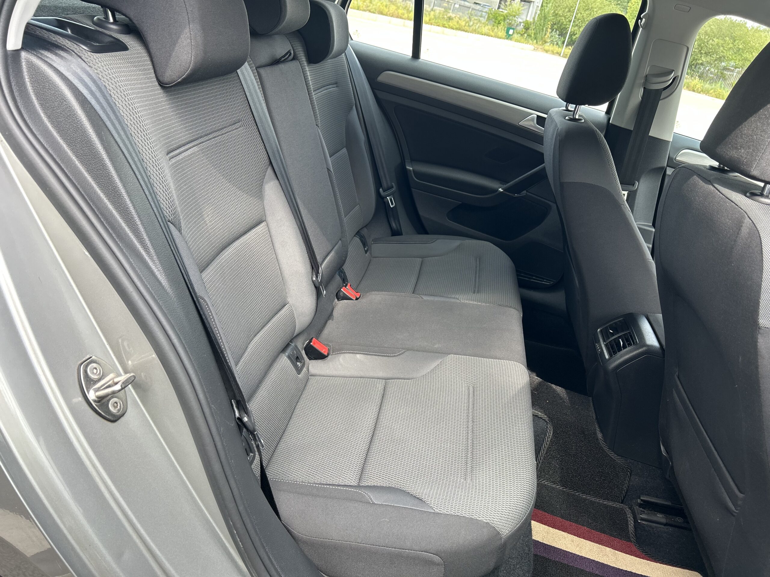 VOLKSWAGEN GOLF MATCH