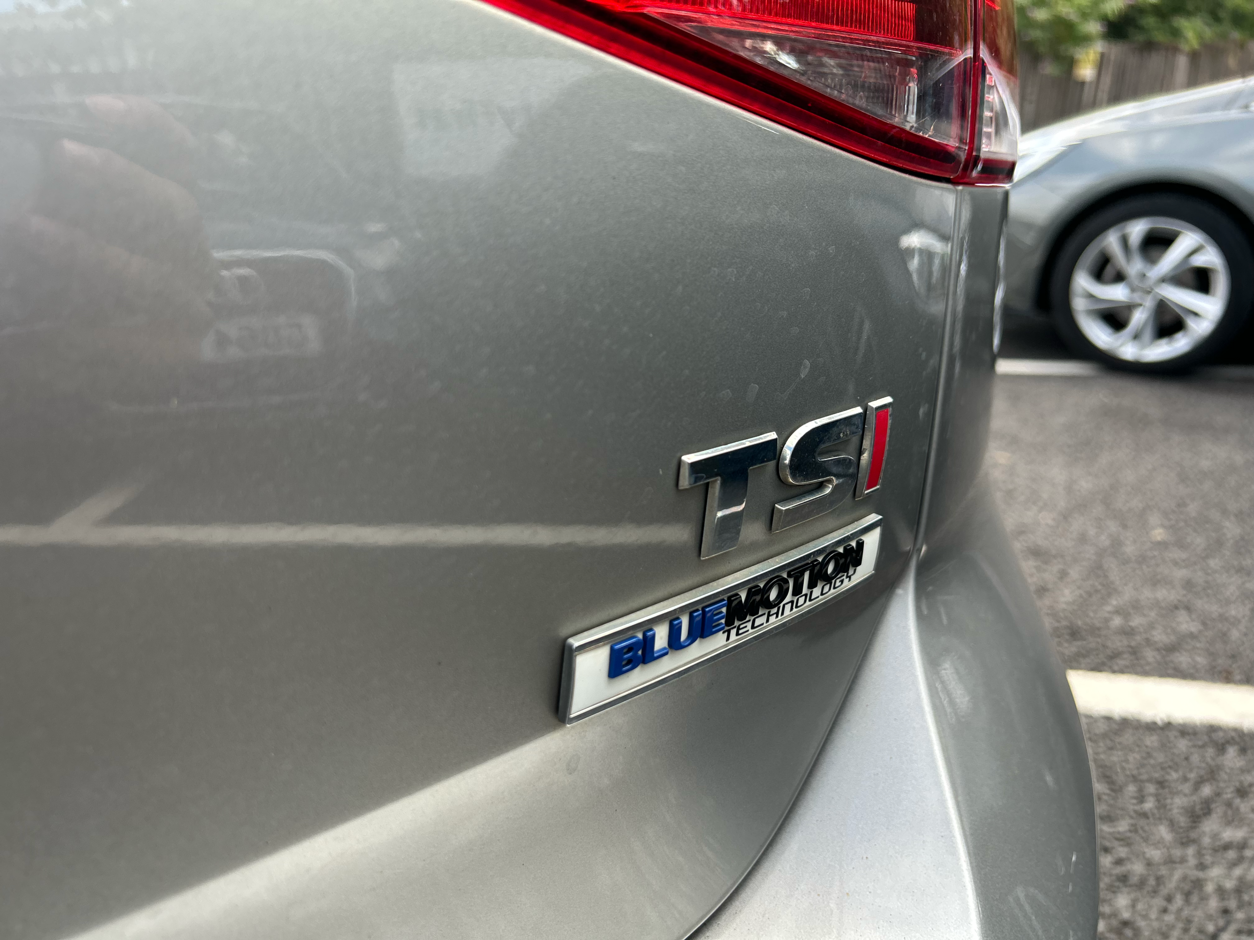VOLKSWAGEN GOLF MATCH