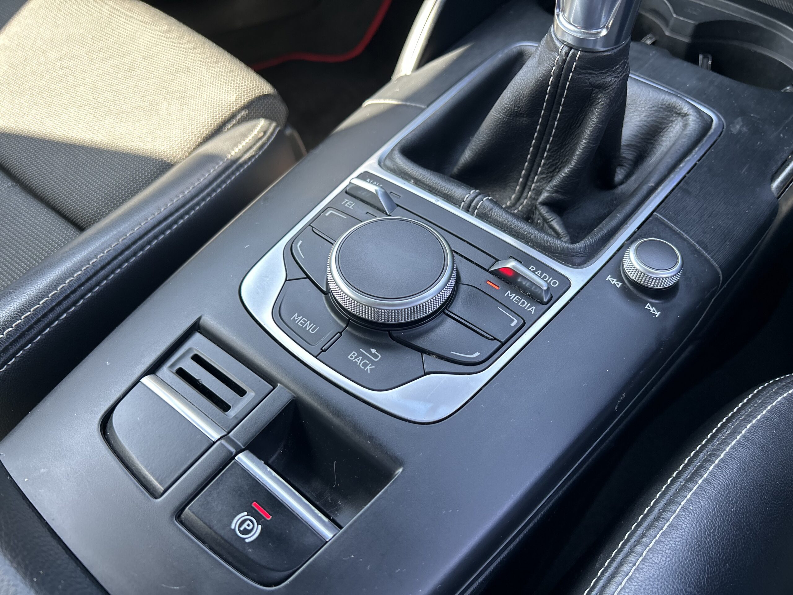 AUDI A3 S LINE